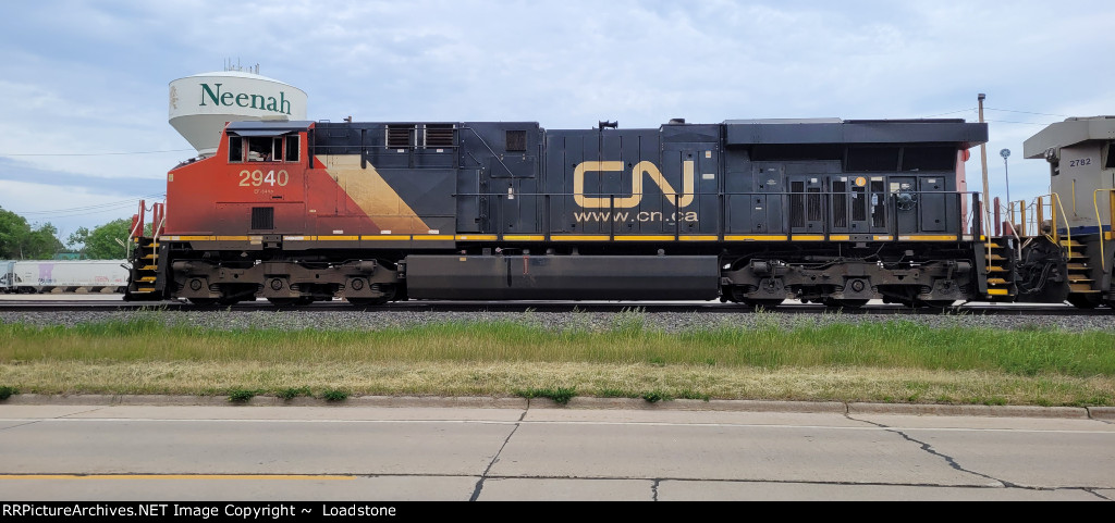 CN 2940